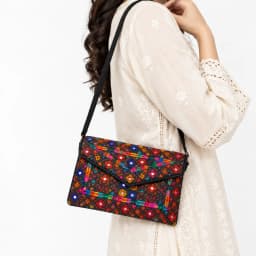 Handmade Embroidered Bag for Women - Gilgit Baltistan product photo 3